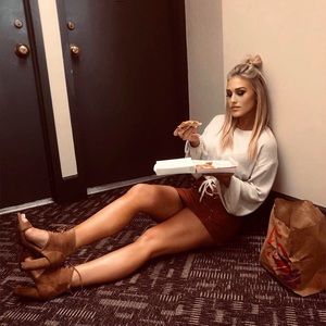 Meet your Posher, Taylor